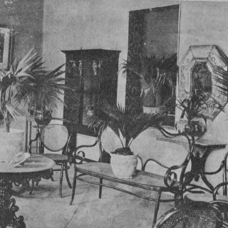 Decoración de los espacios interiores del Hotel Imperial, ubicado en la Calle San Blas con Callejón Cuartel. 1921.